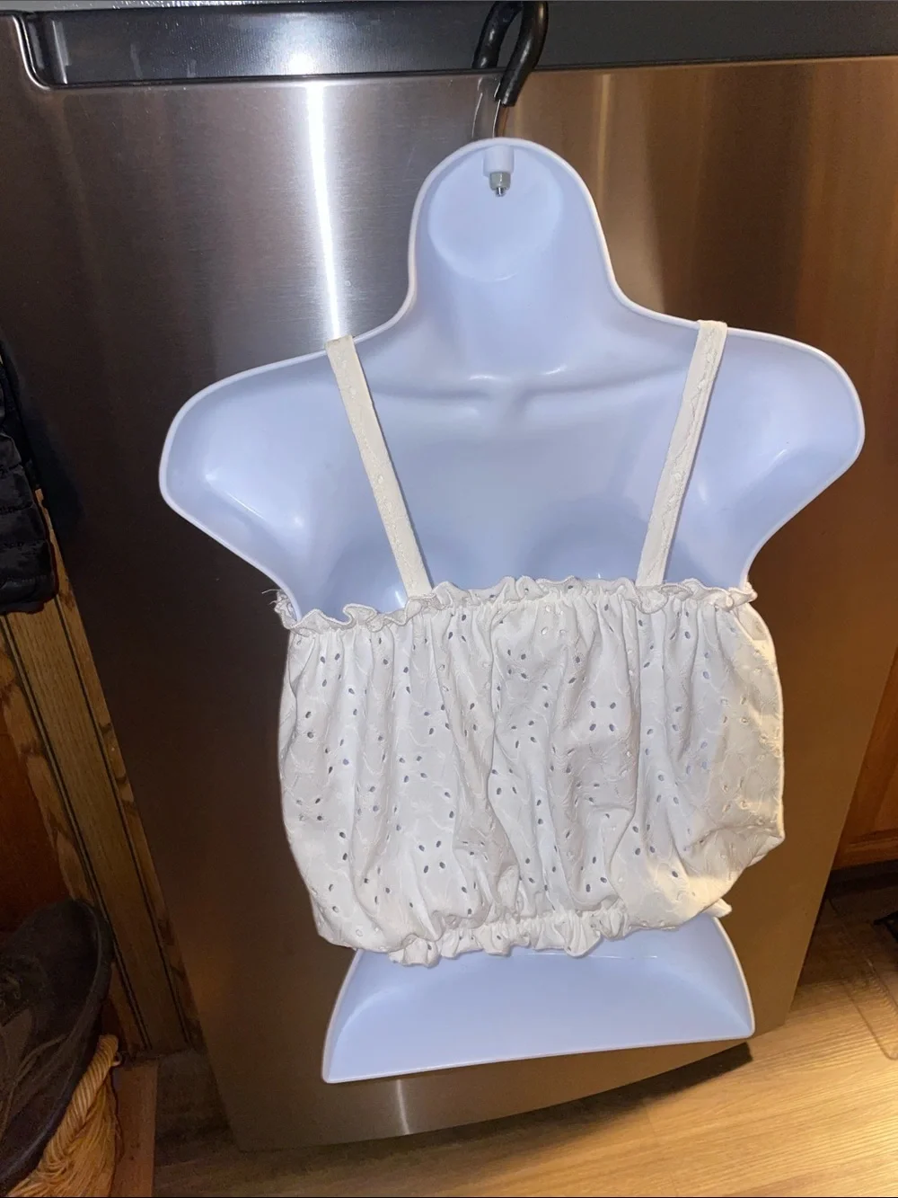 White Eyelet Ruffle Cropped Tank - Picture 9 of 10